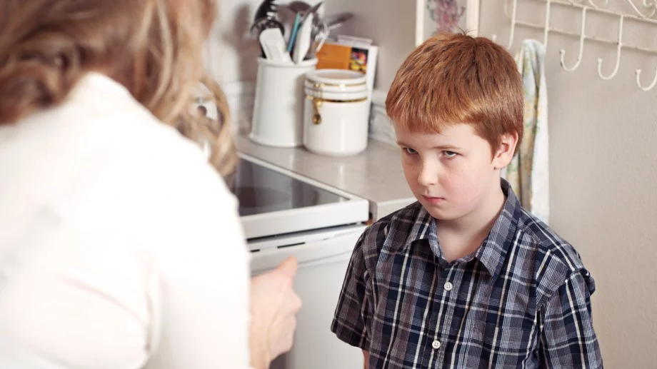 Забавно: Вижте как се промениха майките от 80-те до днес (ВИДЕО)