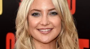 Кейт Хъдсън си обръсна косата (снимки)