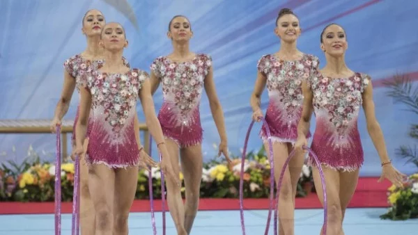 Едно от "златните момичета" написа трогателно писмо до майка си  