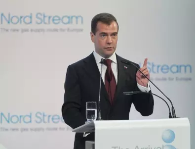 Медведев: В Украйна трябва да организират референдуми за присъединяване към Русия
