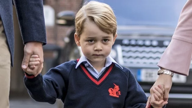 Принц Джордж стана на 6 (снимки)