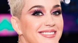 Така е изглеждала Кейти Пери на 13 (снимка)