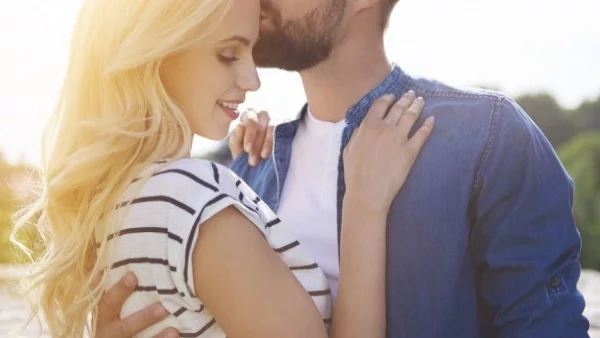 Една зодия ще се ВЛЮБИ в хороскопа за 29 септември