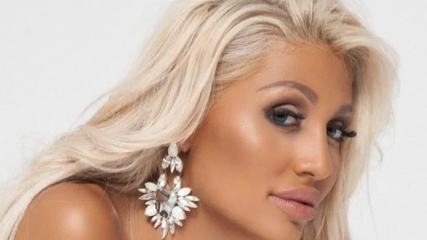 Така е изглеждала Джулиана Гани преди пластичните операции