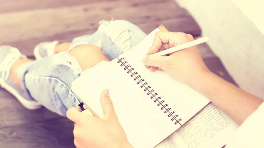 Акумулатор или акумолатор – как се пише правилно?