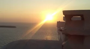 Санторини - където слънцето целува морето