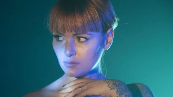 "Светлата страна" на Рут Колева (видео)