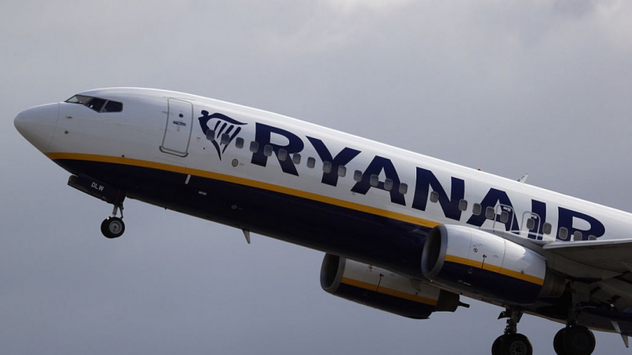 Нискотарифният авиопревозвач Ryanair отчете загуба от 96 милиона евро за последните