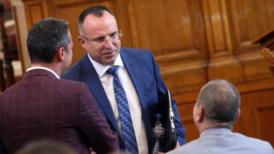 Порожанов ще трябва да анализира ползването на земеделски земи