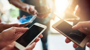 Водещата австралийска телекомуникационна компания се преструктурира