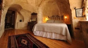 Пещерни жилища, превърнати в уникални хотели 