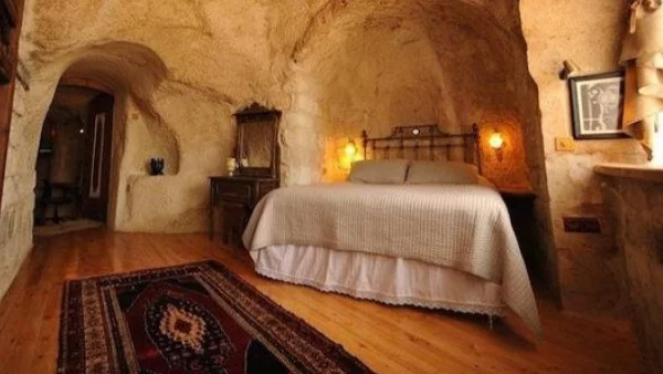 Пещерни жилища, превърнати в уникални хотели 
