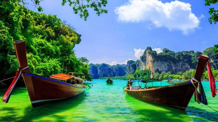 Затвориха Бали за туристи до края на 2020 г. 