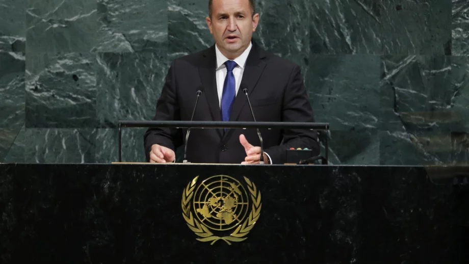 Радев: Не властта е жертвата в случая с ЧЕЗ