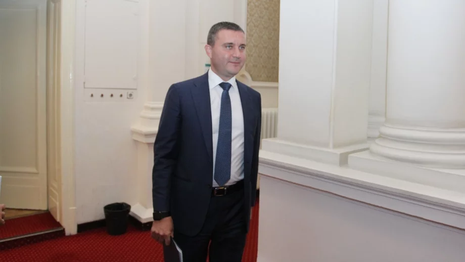 България ще опита да влезе в чакалнята на еврозоната до средата на 2018 г.