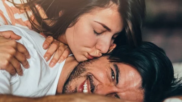 Жестове, с които да го караш да се чувства обичан всеки ден  