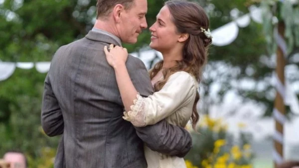 "Светлина между два океана": Когато лъжата срещне щастието