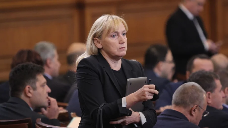 Йончева: Концесията на столичното летище е нагласена