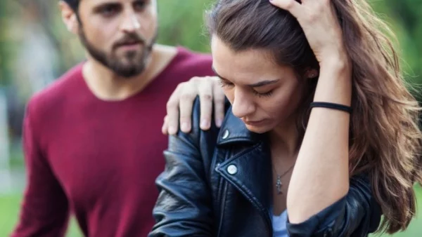 Жените са по-претенциозни и по-често слагат край на връзката