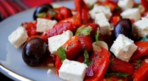 Салата с печени чушки