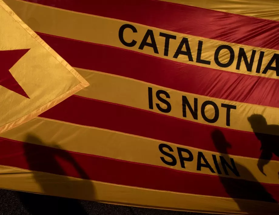 Каталуния получава автономия