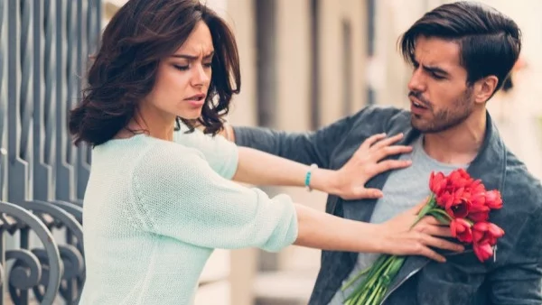 Жени, вие убивате истинските мъже