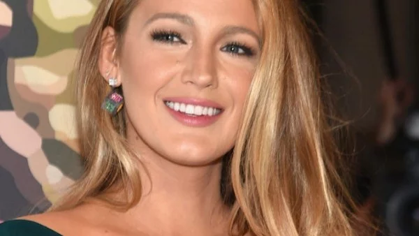 Блейк Лайвли разкри колко е свалила след второто раждане