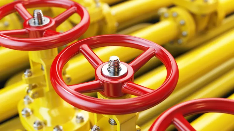 Защо изпускаме 4 пъти по-евтиния газ от Азербайджан?