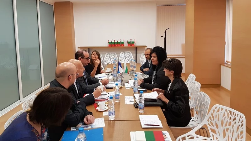 Френска компания проучва България за конвертиране на самолети