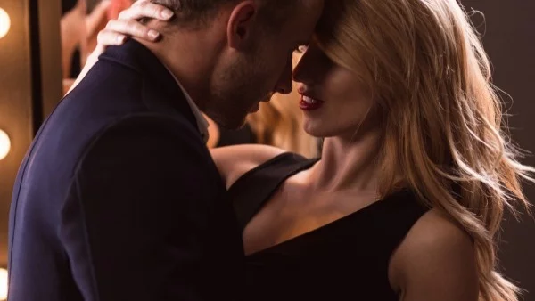 3-те зодии, които най-лесно се влюбват