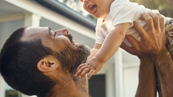 БГ мами: Как се променят татковците след появата на бебе