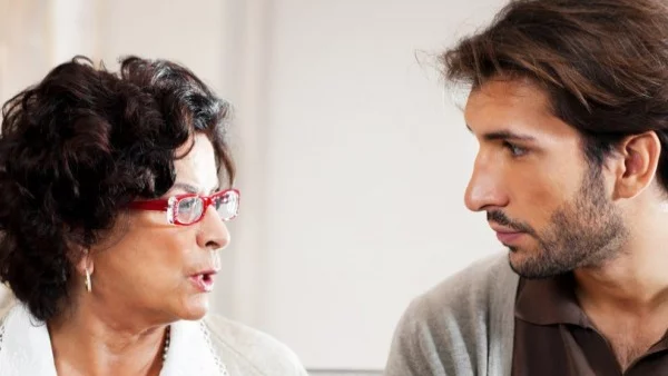 Не се чудете къде са мъжете - при мама са!