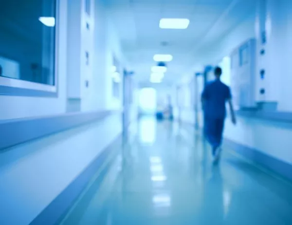Уволненият "Лекар на годината" от Сандански напуска болницата доброволно