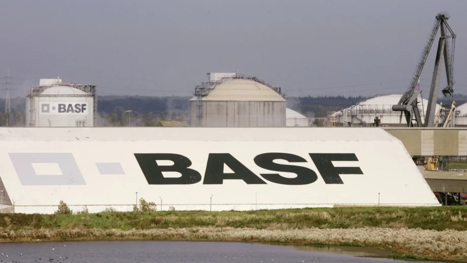 Химическият гигант BASF с над 50% ръст на печалбата си