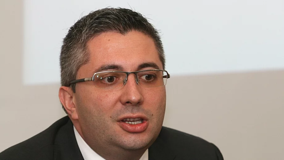 Нанков: Водят се преговори извън съда за царските имоти