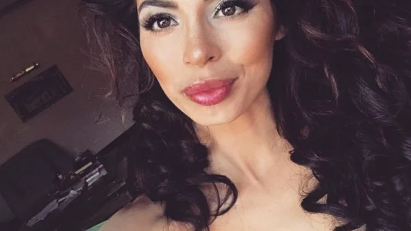 Вижте естествената красота на Мегз, преди пластичните операции