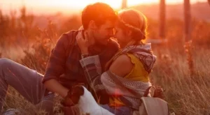 2 зодии с любовна промяна в месечния хороскоп за НОЕМВРИ 