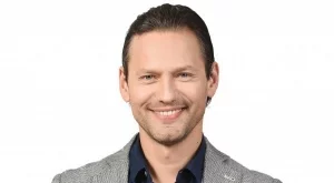 Орлин Павлов: Усмихни се малко, момиче!  