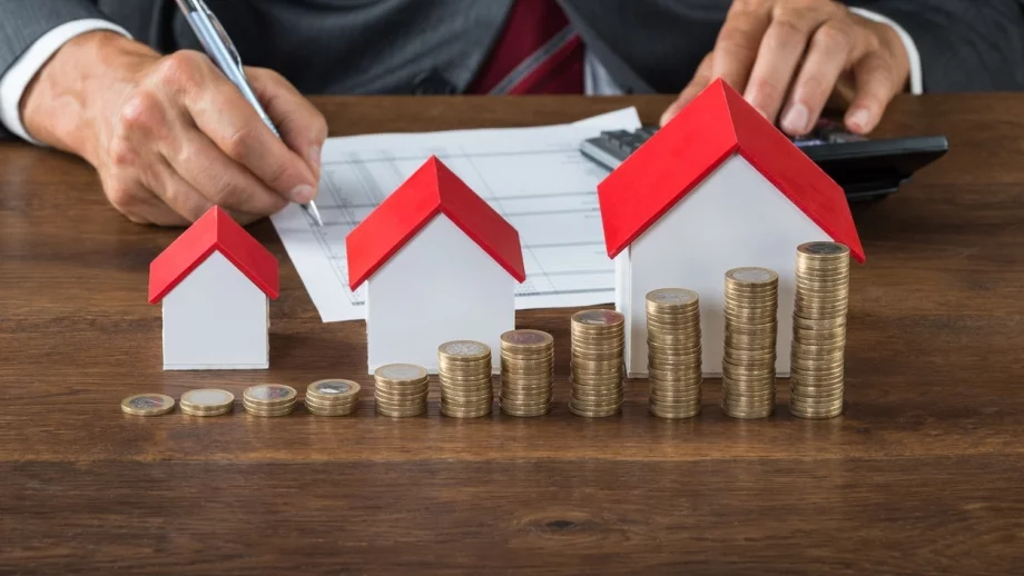 ЕК иска съдът в България да следи неравноправни клаузи при кредитите