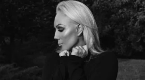 Участвайте в биографичния филм на Лепа Брена 