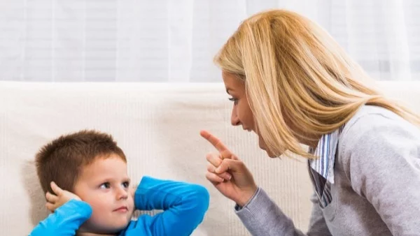 Мамо, не ми крещи! 