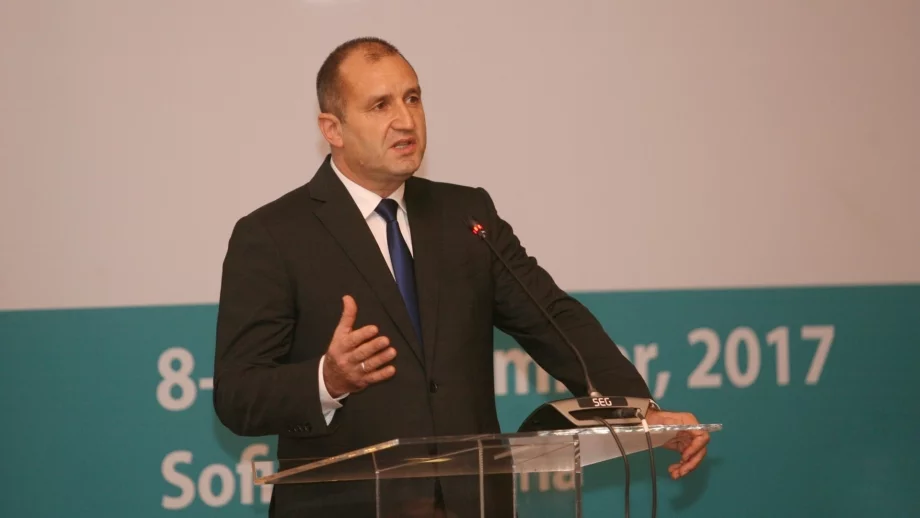 Радев наложи вето на разпоредби в Закона за приватизация 