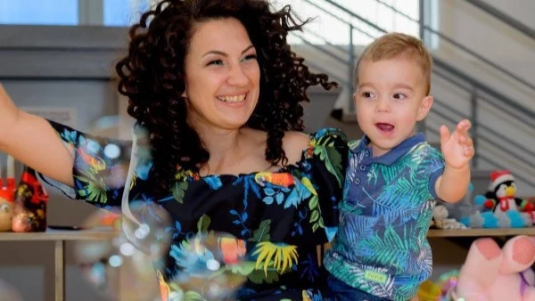 Доника и нейният красив и шарен детски свят