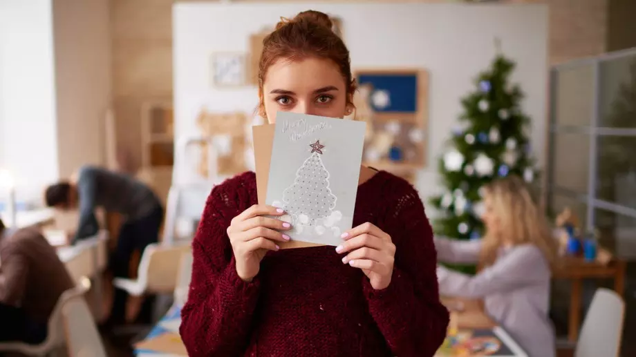 Коледната картичка, която трябва да прочетете   