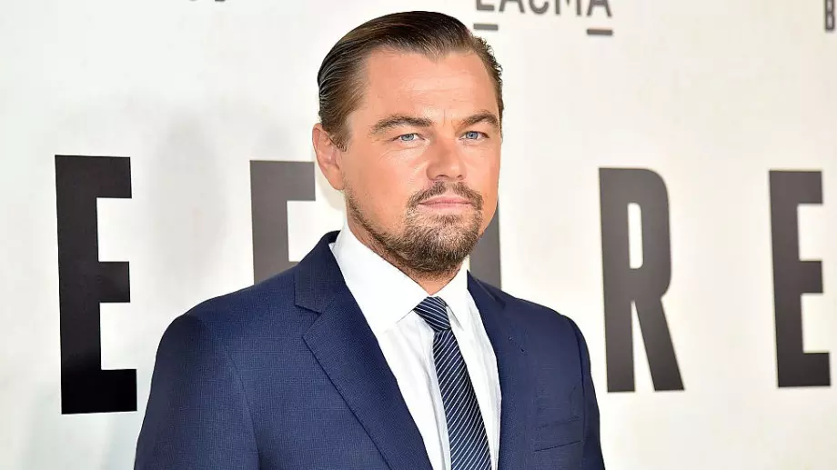 Няма да го познаете: Леонардо ди Каприо по бански (СНИМКИ)