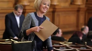 2017/11/16/0842398001510822353