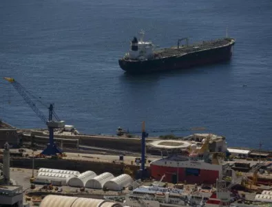 Бургаският съд не позволи на скандална българска компания да вземе танкера 