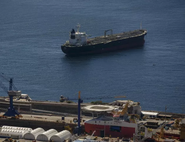 Иран заплаши Великобритания с "последици", ако веднага не пусне танкера от Гибралтар