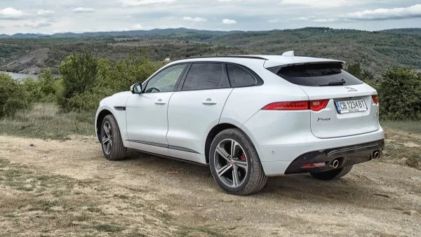 Jaguar F-Pace 25d: Хищник на диета (тест-драйв)