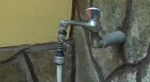 Водата поскъпва, когато поскъпват хляба, млякото, чушките - така ли ще стане?